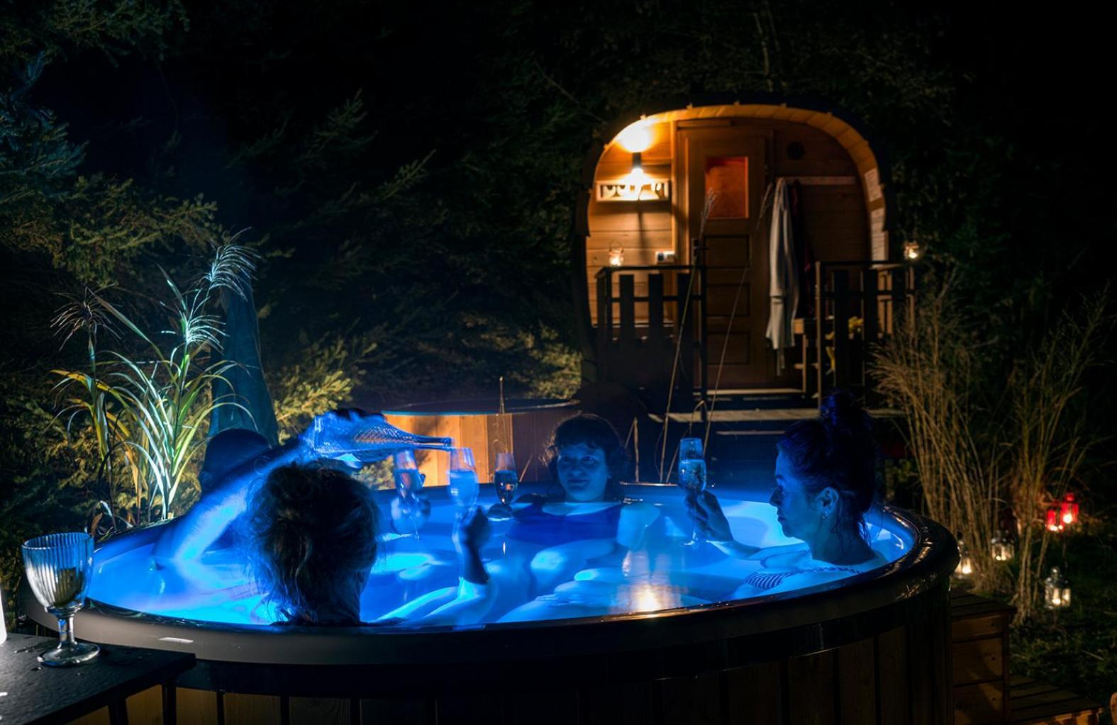 Szeroki Bor Oaza W Puszczy Z Sauna, Bania I Jacuzzi מראה חיצוני תמונה